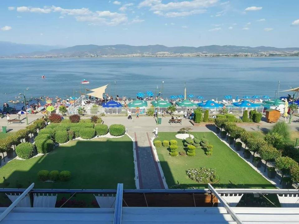 Romantique Dojran Hotel Exterior foto